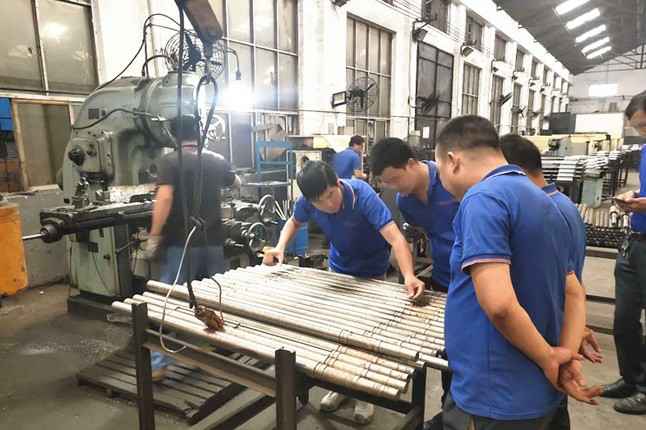 华体会官方端网站登录入口-华体会huatihui(中国)每周对各个工序进行质量监督检验的现场。